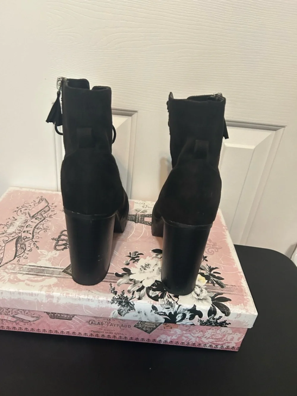 Forever 21 Black Lace-Up Platform Ankle Boots